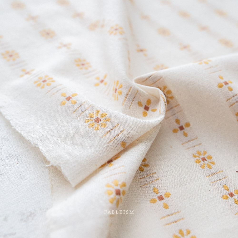 Forest Forage by Fableism - Daisies in Cream - FOR DAI-03 Backordered (Nov)